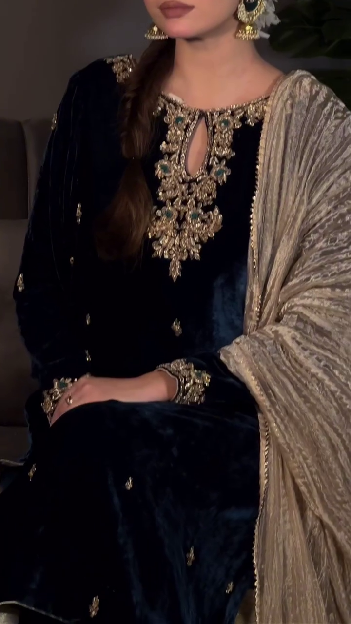 Floral Yoke Design Straight Sequinned Velvet Kurta with Skirt & Dupatta