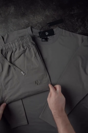 Men Solid T-Shirt With Trousers Co-ords Set